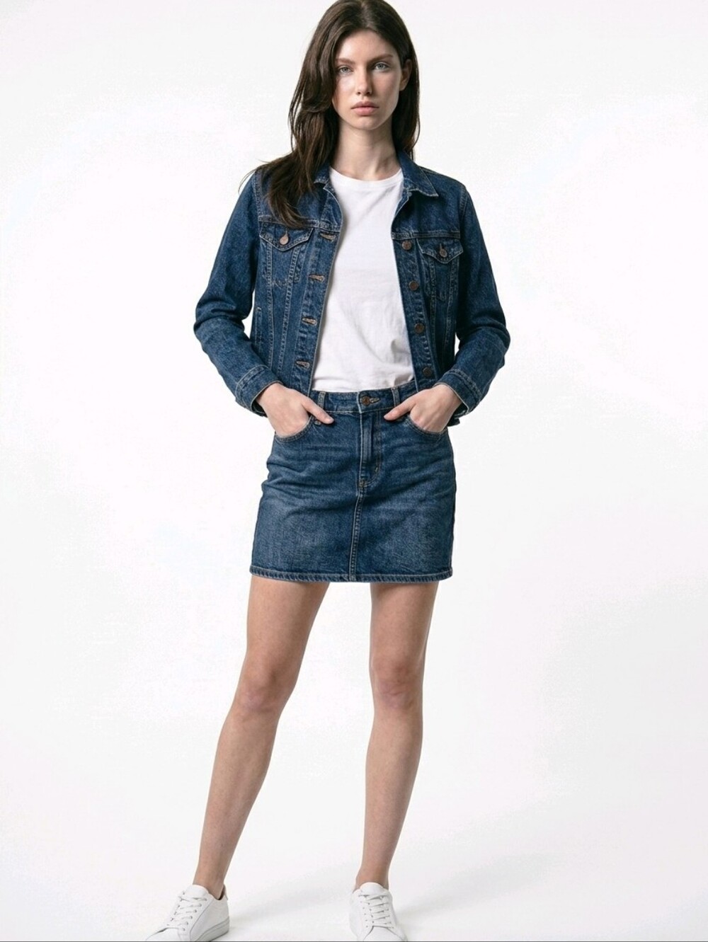 Womens Dark Denim Jacket. Size 10